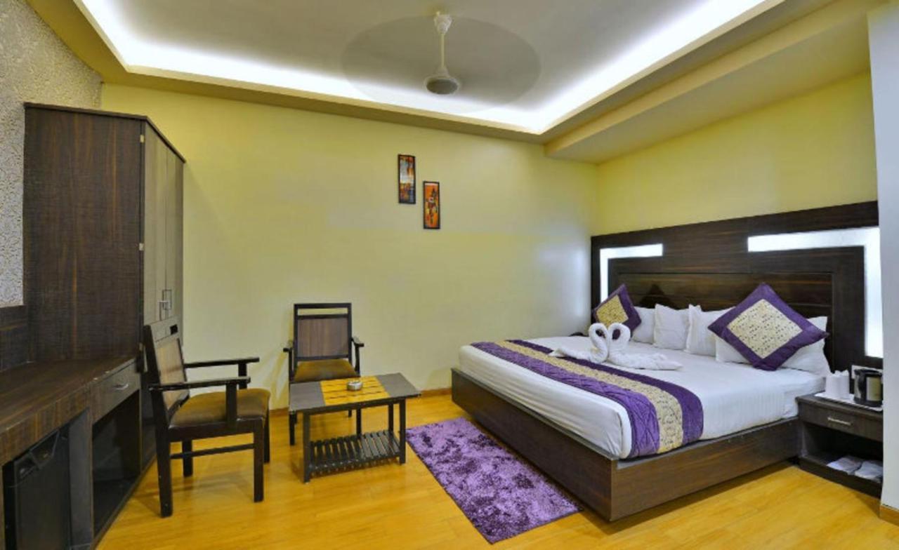 Hotel Samrat Jabalpur Exterior foto